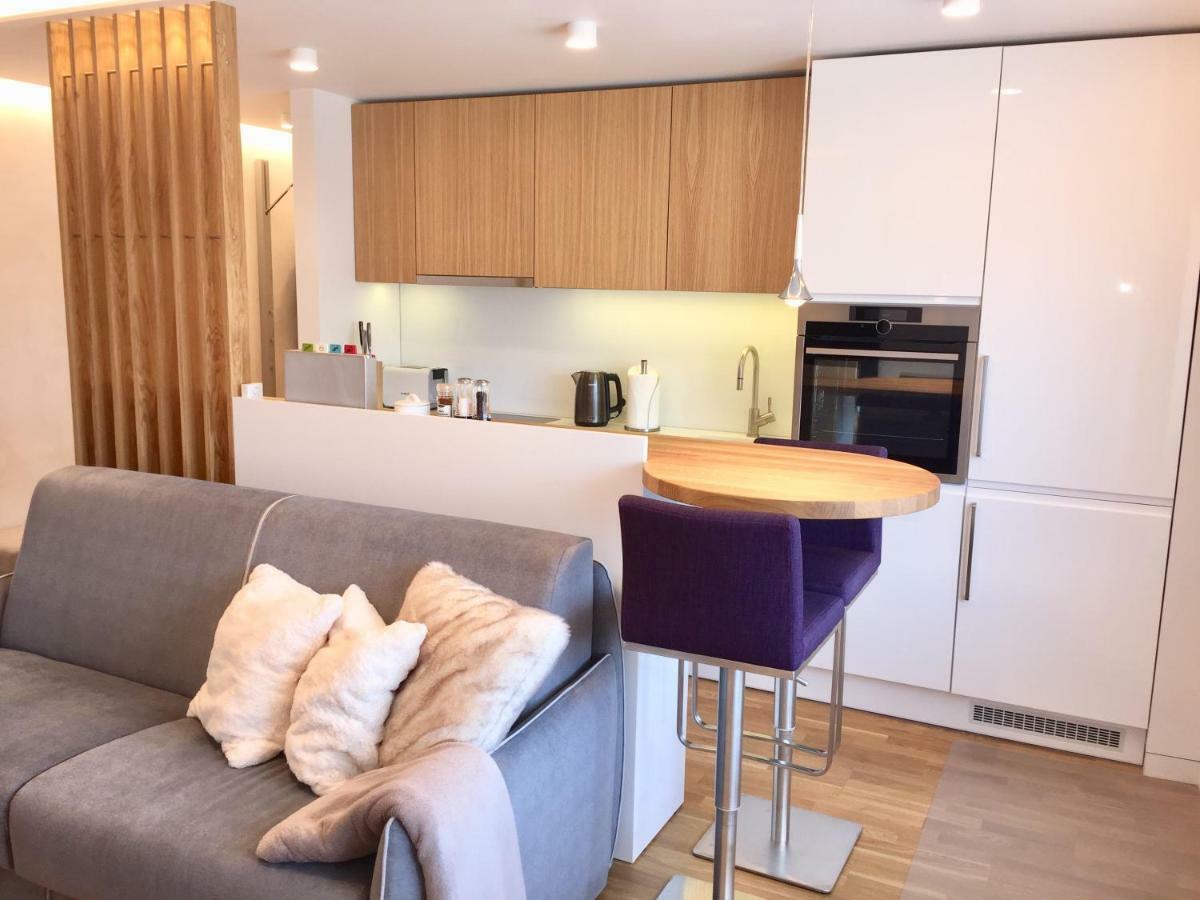 Modern City Center Apartment มาริยามโปเล ภายนอก รูปภาพ